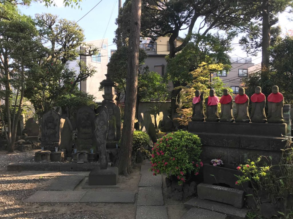 長園寺の仏像：北千住のひとり旅・散歩・観光スポット