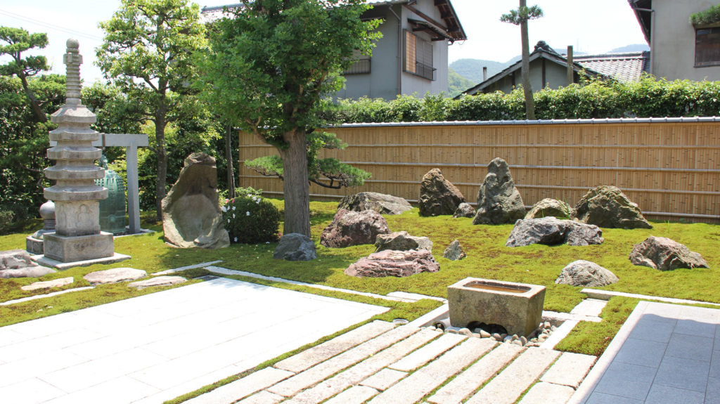 日本庭園の石組：七五三石組（しちごさん いわぐみ）